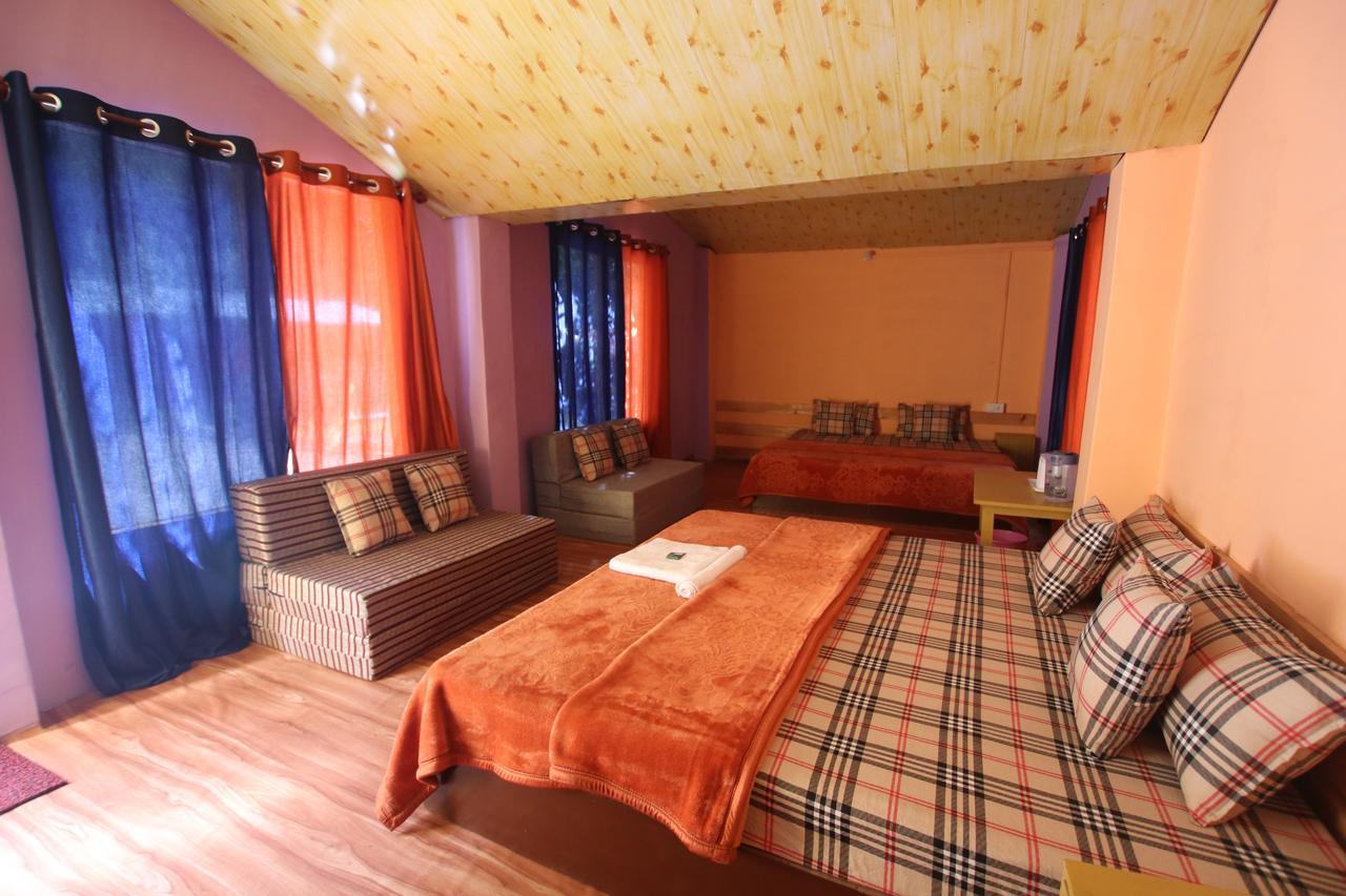 Brick And Wood Cottages Кулу Екстер'єр фото